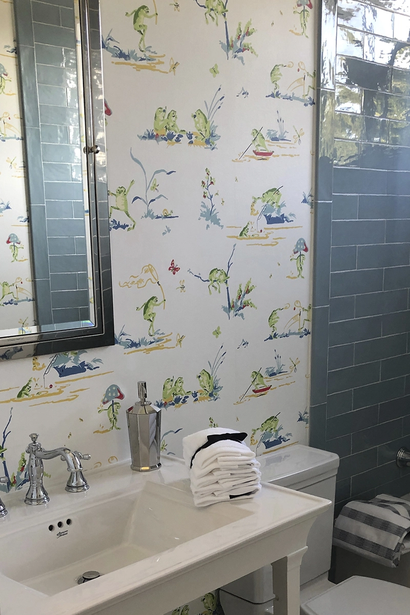 leaping-frog-wallpaper-bath