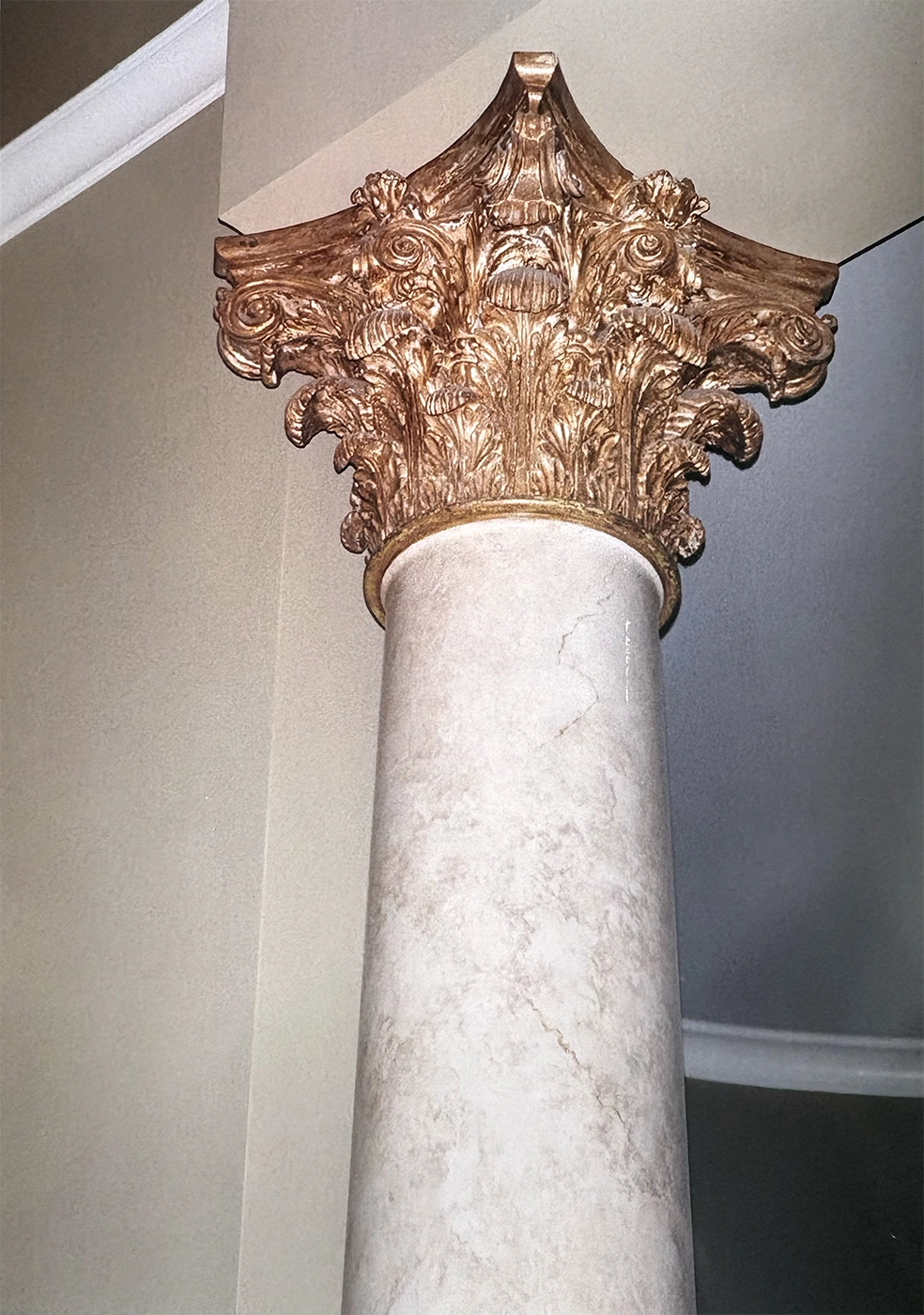 faux-travertine-marble-column-goldleaf